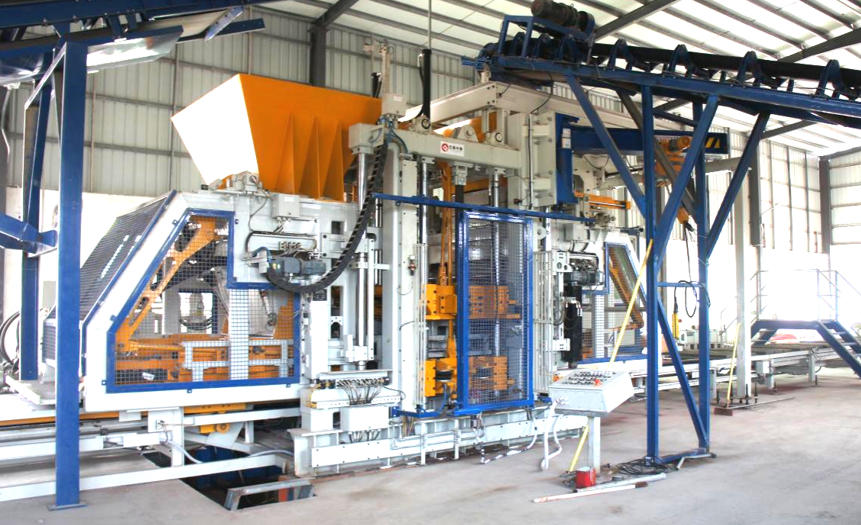 Quangong-Brikaj Maŝinoj Markas en Suda Ĉinio - Pavimaj Brikoj kaj Diamantaj Brikoj Pritraktataj de Unu Maŝino